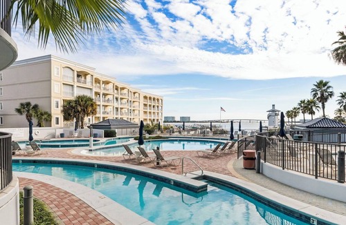 Orange Beach Condo | Ground Floor Oasis w/Lazy River & No Elevators