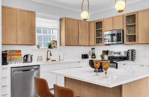 Historic Downtown Savannah House | [Guest Favourite] The Kenneth Manor: Lux & History, 6 Bed