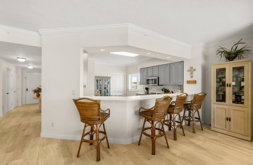 Bel Air Condo | Gulf-front condo w/beach access & daily perks