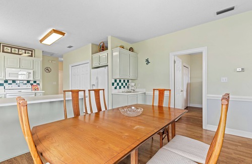 Audubon Place House | Gulf-Front Community Duplex across from the beach