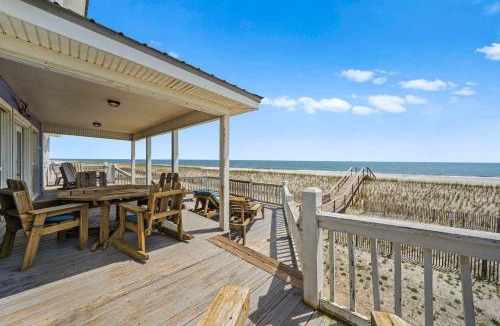 Audubon Place House | Gulf front home with private dune walk over internet & washer & dryer