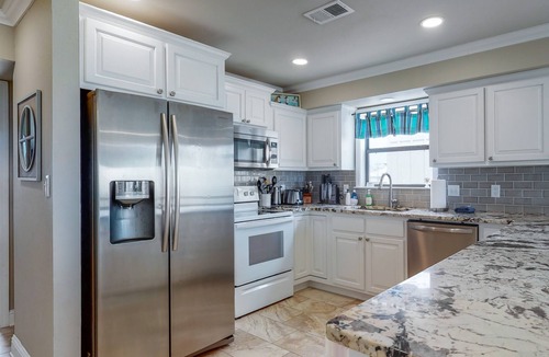 Gulf Shores House | Gulf Front House on W. Beach, 4/3 Bath With Pool, Sleeps 12, Pet Friendly!