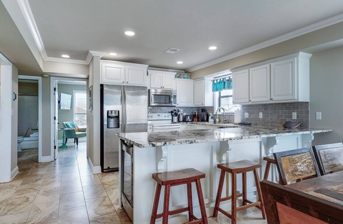 Gulf Shores House | Gulf Front House on W. Beach, 4/3 Bath With Pool, Sleeps 12, Pet Friendly!