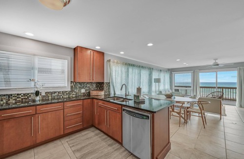 Gulf Pines House | Gulf-Front with Private Deck and Water Views