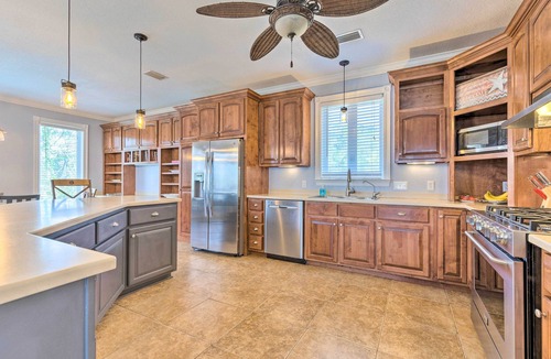 Oak House | Gulf Shores Family Getaway! River View w/Pool