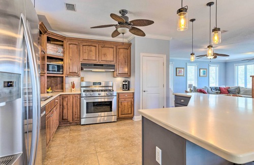 Oak House | Gulf Shores Family Getaway! River View w/Pool