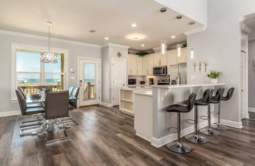 Dauphin Island House | Gulf Views + Beach Walkout, Porch Swing, Deck