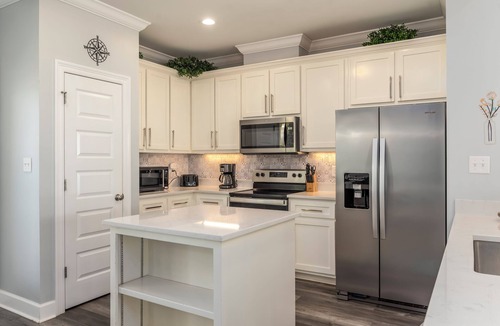 Dauphin Island House | Gulf Views + Beach Walkout, Porch Swing, Deck