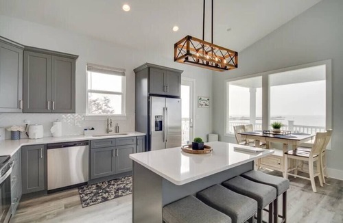 Mississippi City House | Gulfport Beach Retreat - Sleeps up to 10!