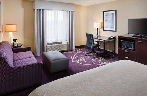 Lansing Hotel | Hampton by Hilton Lansing West