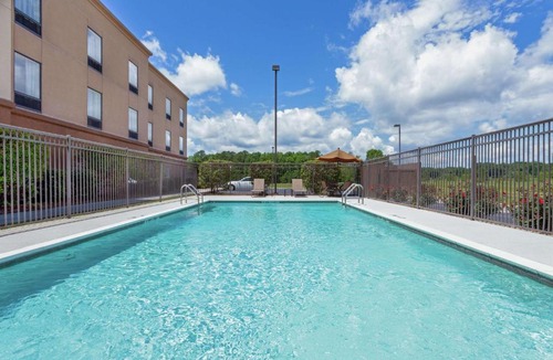 Ozark Hotel | Hampton Inn Ozark