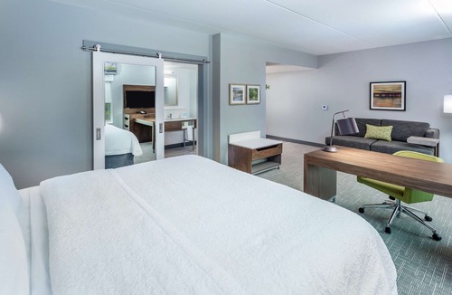Saraland Hotel | Hampton Inn & Suites Saraland Mobile