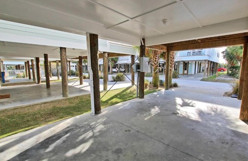 Gulf Shores House | Hang 10 East Point Cottages Unit H by Youngs Suncoast