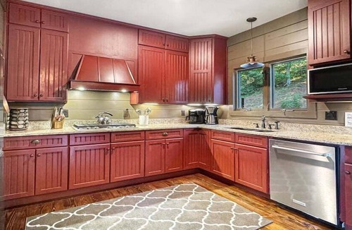 Ellijay Cabin | Happy Trails - Explore, Play, Then Unwind