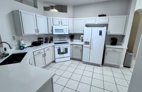 Florida Pines Villa | Harry Potter & Disney 4Bed Villa with Pool Table