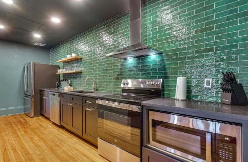 Eustis House | Heart of Historic Dtwn Eustis! MCM-Inspired Unit