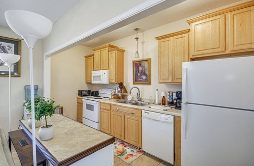 Old Town House | Heron House - Beach, Fishing Pier, Boat Launch