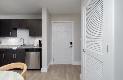 Tuscaloosa House | High Cotton - 3BR 3BA Condo Near UA with Pool & Gym