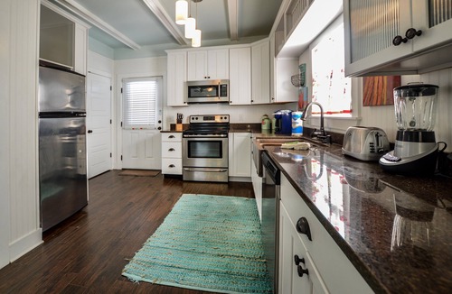 Fort Morgan Cottage | High Tides and Good Vibes! Book Now to enjoy a Relaxing Vacation!