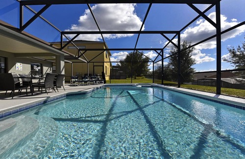 Legacy Park Villa | Highgate at Legacy Park - 5 Bed 3 Baths Villa
