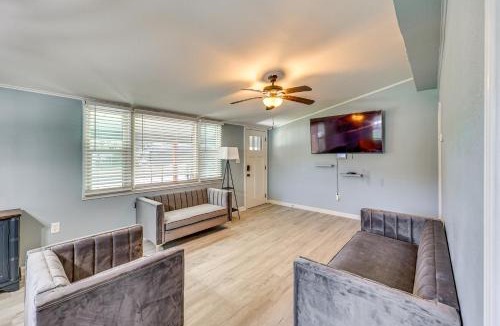 Pine Bluff House | Hike, Golf & Fish: Pine Bluff Retreat
