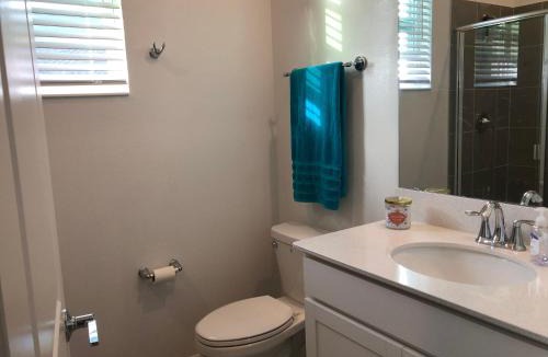 Mount Dora Apartment | Hillside House in Mount Dora