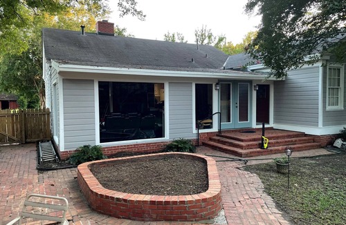 Montgomery House | Historic 3-bedroom Cloverdale Home next to Playhouse