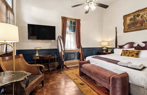 Treme Bed & Breakfast | Historic Cottage, Steps from French Quarter 9br | 7ba