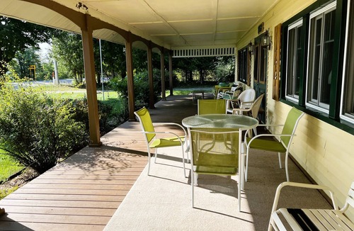 Leland House | Historic home near Leland. Huge porch, fire pit. Pet ok.