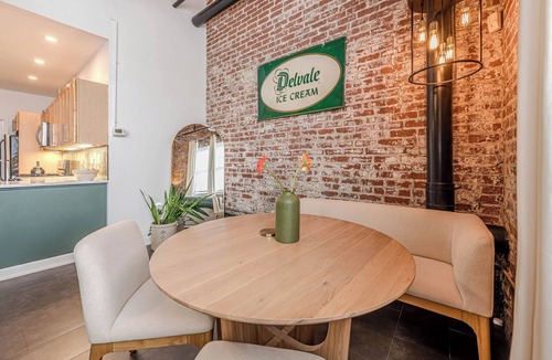 Oakland Condo | Historic Loft in Grant Park 3 less than 3 minute walk to MARTA Rail