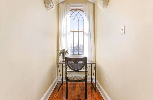 Arabi House | Historic New Orleans Gem - 4 Miles from French Quarter -Sleeps 10