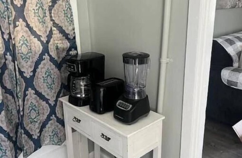 Valdosta Apartment | Historic Peaceful Apt near VSU & SGMC