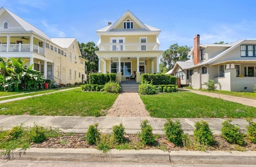 Palatka House | Historic St. Johns River Retreat | Dock, Boat Access & Pet Friendly