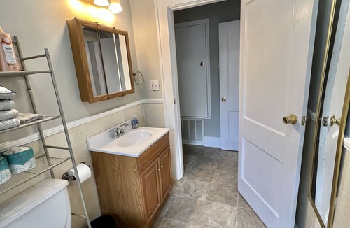 Highland Historic District Apartment | Historical Spacious 1-Bedroom Apartment Unit 3
