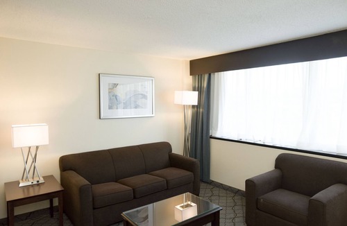 Crestline Heights Hotel | Holiday Inn Birmingham-Airport by IHG