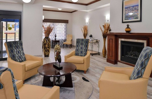 Clanton Hotel | Holiday Inn Express Clanton by IHG