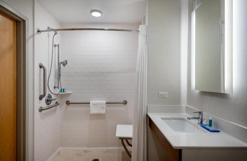 Malbis Hotel | Holiday Inn Express Daphne-Spanish Fort by IHG