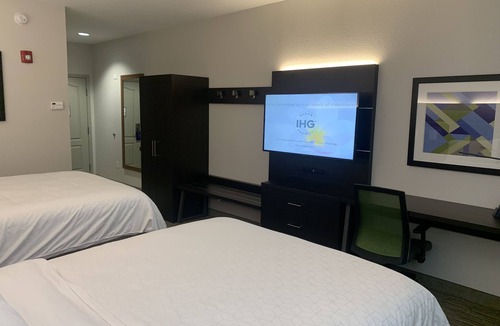 Greenville Hotel | Holiday Inn Express Greenville by IHG
