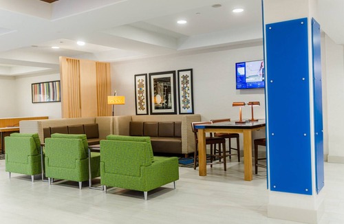 Greenville Hotel | Holiday Inn Express Greenville by IHG