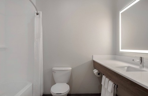 Prattville Hotel | Holiday Inn Express Hotel & Suites Prattville South by IHG