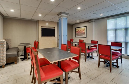 Decatur Hotel | Holiday Inn Express Hotel & Suites - Atlanta/Emory University Area by IHG