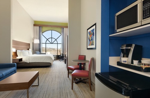 Opelika Hotel | Holiday Inn Express Hotel and Suites of Opelika/Auburn by IHG