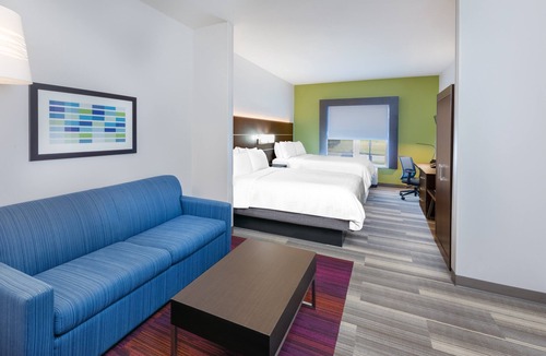 Picayune Hotel | Holiday Inn Express Picayune-Stennis Space Center by IHG