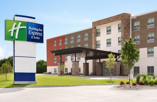 Allen Park Hotel | Holiday Inn Express & Suites Allen Park, an Ihg Hotel
