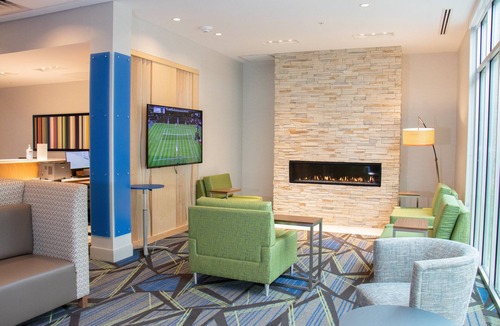 Cottondale Hotel | Holiday Inn Express & Suites Tuscaloosa East - Cottondale by IHG