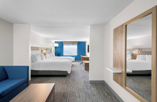 Morrilton Hotel | Holiday Inn Express & Suites Morrilton by IHG