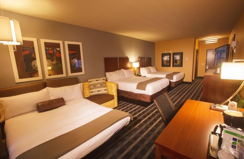 Perry Hotel | Holiday Inn Express & Suites Perry-National Fairground Area, an IHG Hotel