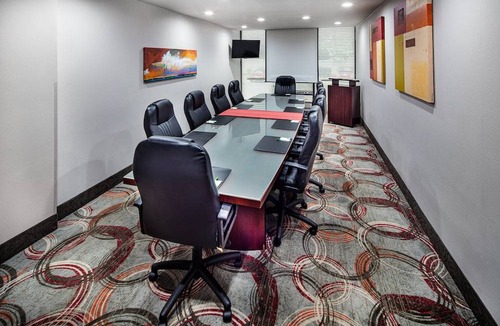 Northlake Hotel | Holiday Inn Hotel Atlanta-Northlake, an IHG Hotel