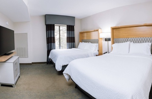 Stockbridge Hotel | Holiday Inn & Suites Stockbridge/Atlanta I-75 by IHG