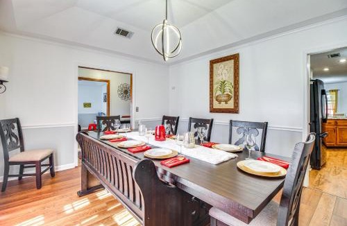 Hinesville House | Home 2.5 Mi to Fort Stewart w/Heated Pool